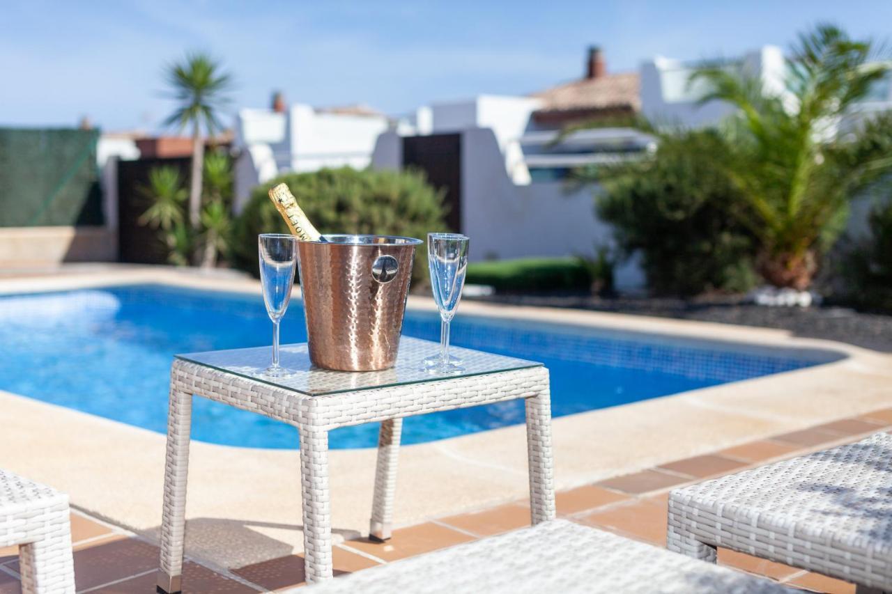 Villa Zafiro 13 Golf Private Pool Caleta De Fuste By Holidays Home Exteriör bild